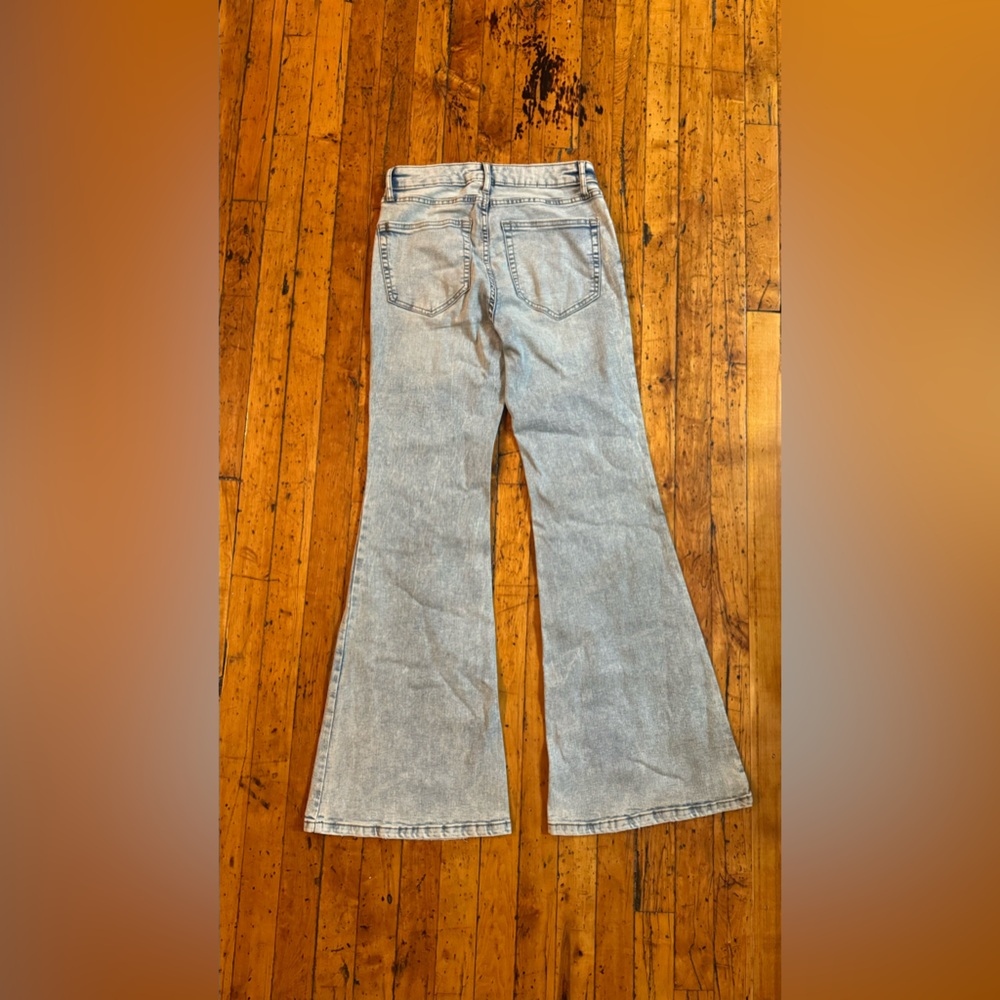 Mid Rise Flare Jeans - Picture 4 of 4